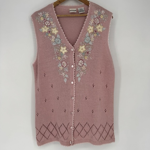Sweaters - Vintage Cardigan Sweater Vest Women's Large Pink Granny Embroidered‎ Floral